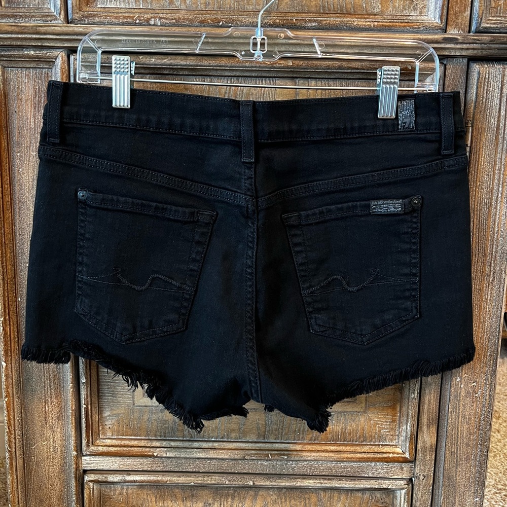 7 For All Mankind black cutoff denim jean shorts 3” inseam 10” rise Size 28 - Picture 5 of 8